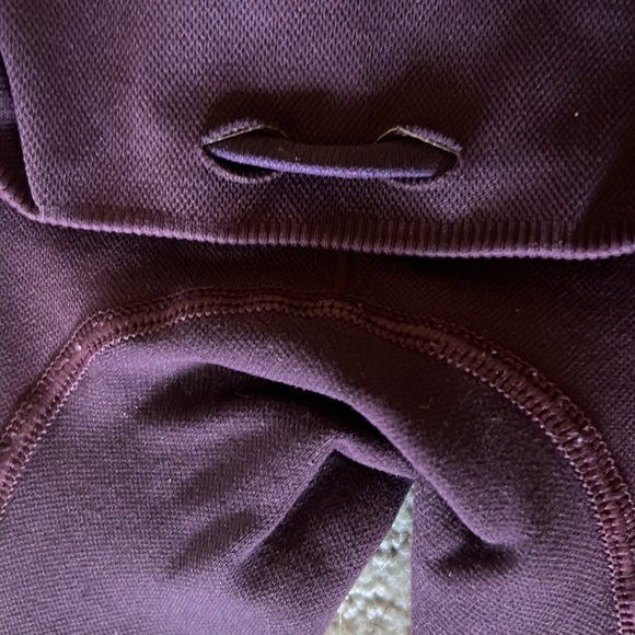 SOLDAthleta Yoga Pants Leggings Tights High Rise Cropped Small Medium EUC Purple - Picture 14 of 16